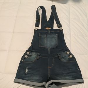 Short overalls